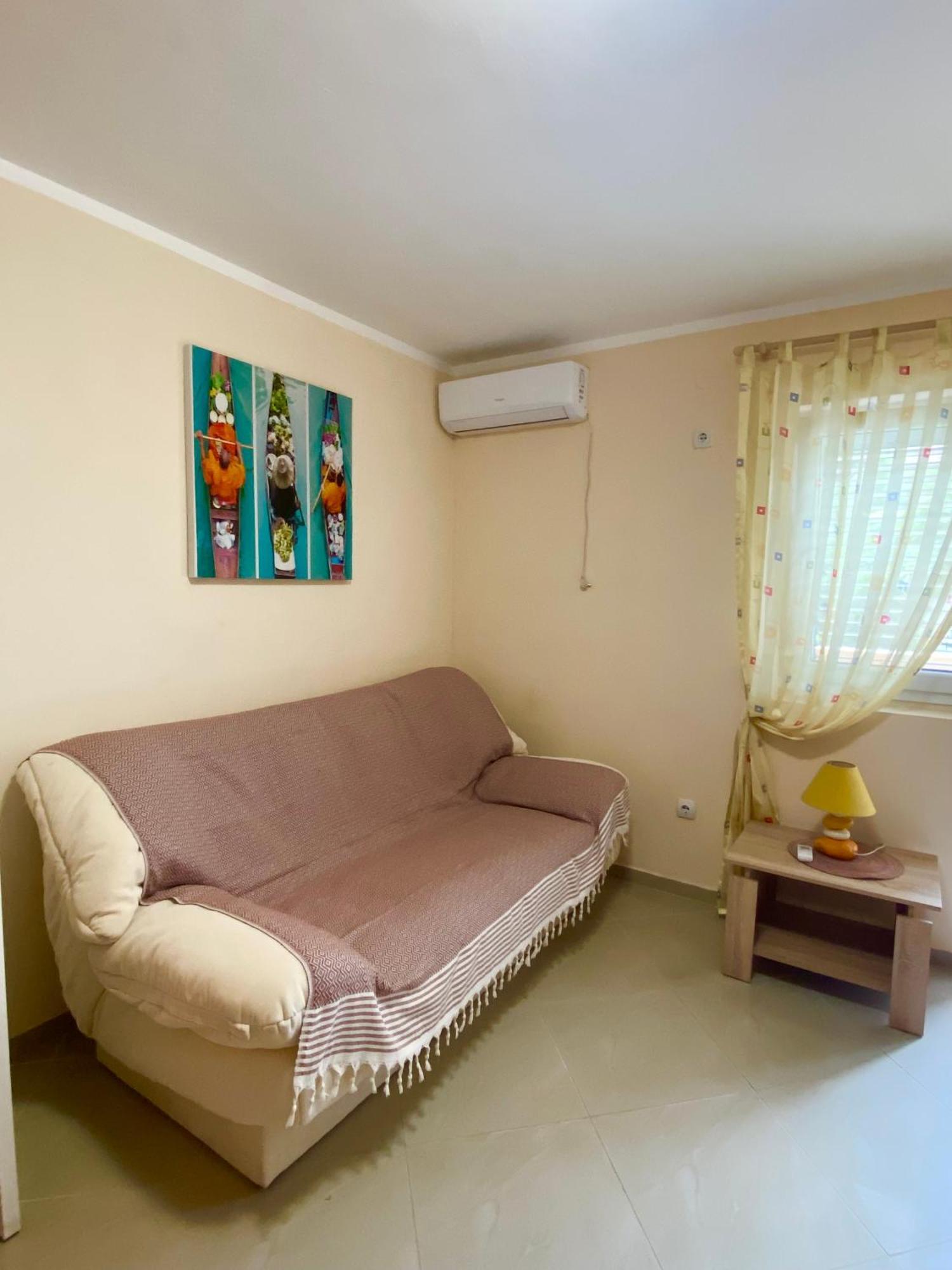 Apartments Villa Viktoria 蒂瓦特 外观 照片