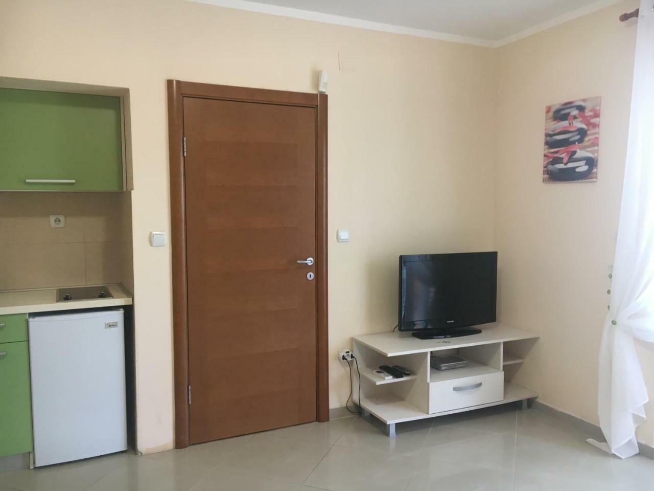 Apartments Villa Viktoria 蒂瓦特 外观 照片